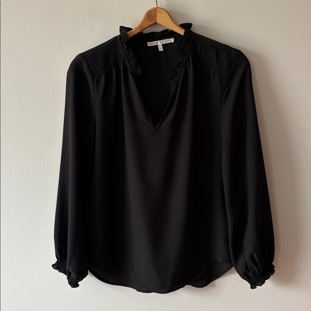 Violet + Claire Ruffle Split Neck Blouse Black Size Medium